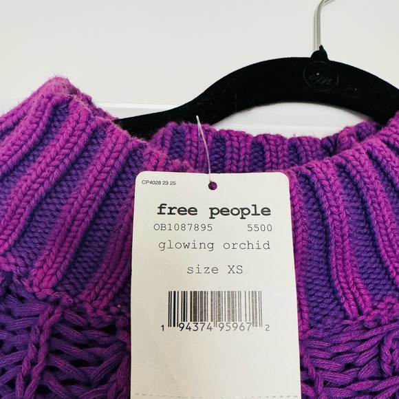 NWT FREE PEOPLE SWEATER - Picture 7 of 7